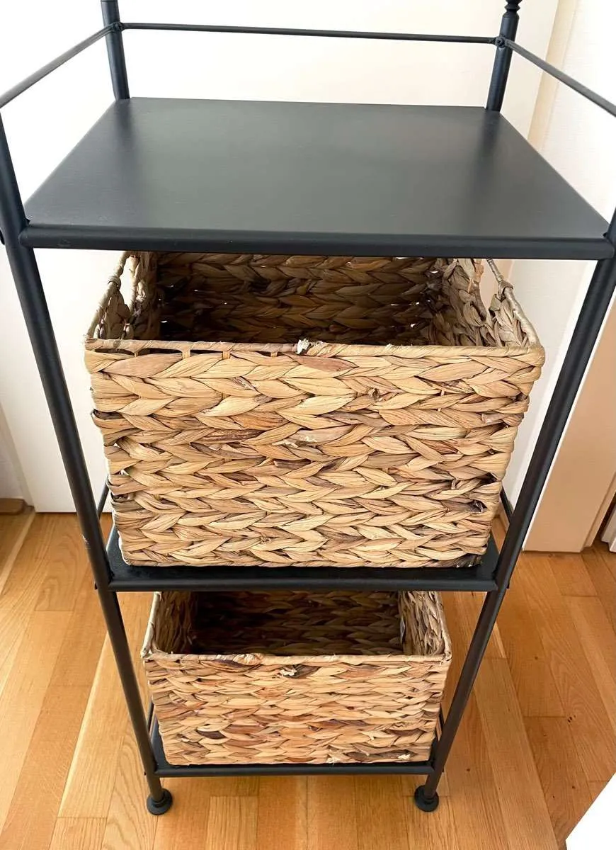 Frösjön Badezimmer Regal mit Körben, € 10,- (4060 Leonding)