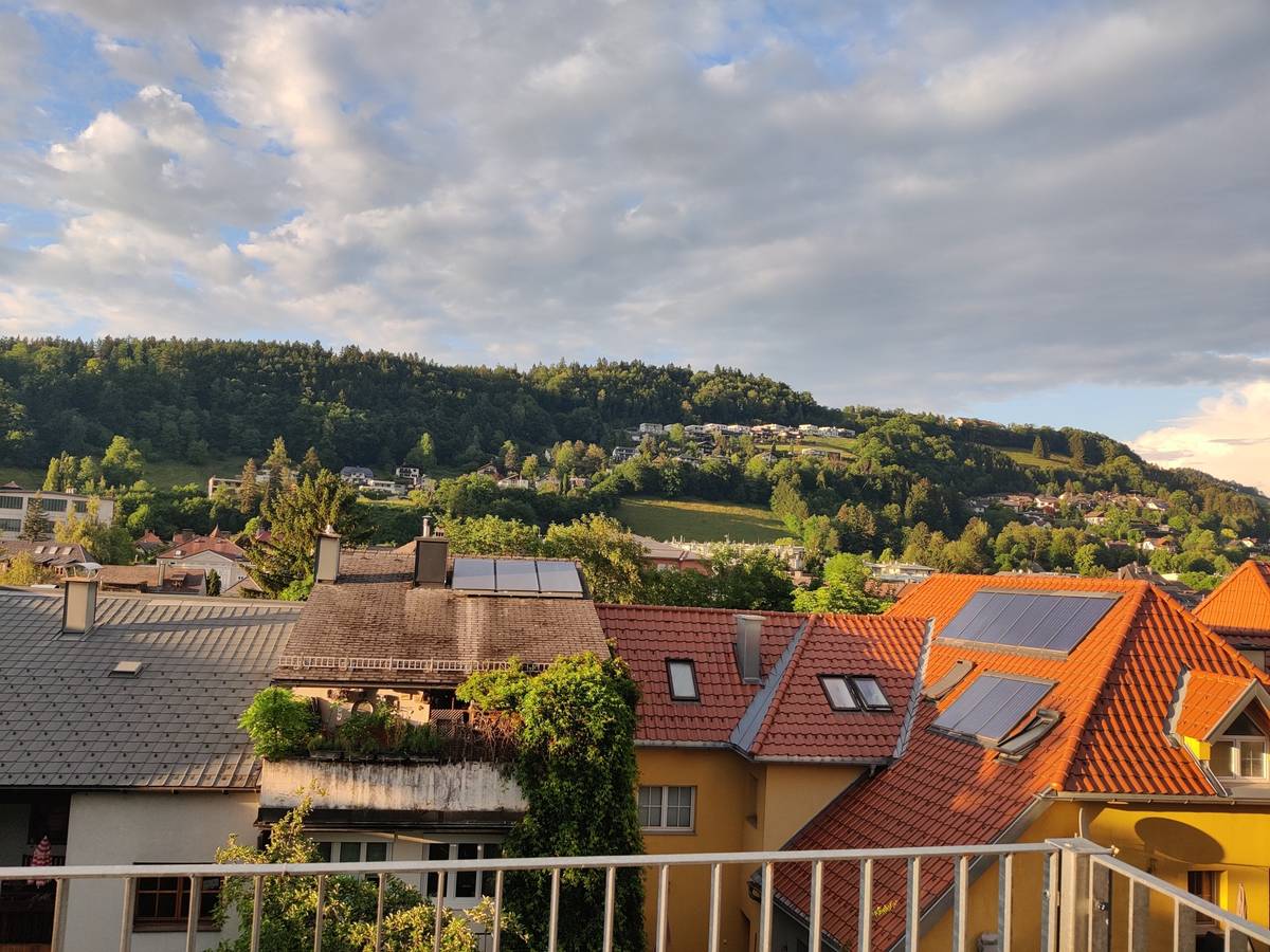 Stadtwohnung mit Balkon – pohled 2