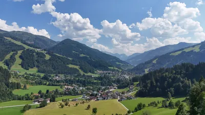 7-Zimmer-Haus kaufen in Sankt Johann im Pongau – 280 m², € 890.000 – Bild 8 von 12