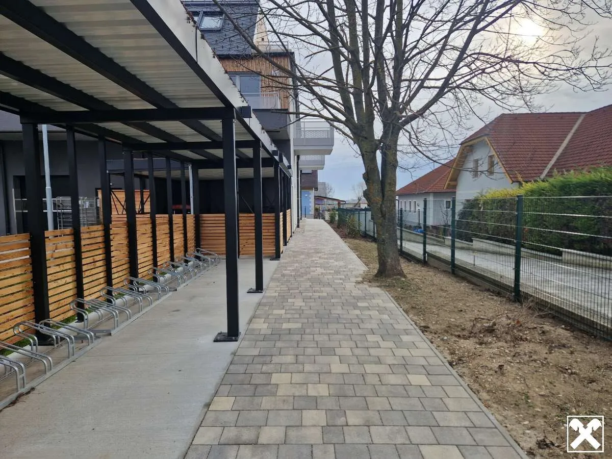 LICHTDURCHFLUTETE TERRASSENWOHNUNG MIT TOLLEM AUSBLICK - PROVISIONSFREI - Widok 2