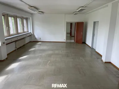 5-Zimmer-Gewerbeimmobilie mieten in Tulln – 175 m², € 2.404 – Bild 3 von 10
