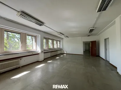 5-Zimmer-Gewerbeimmobilie mieten in Tulln – 175 m², € 2.404 – Bild 2 von 10