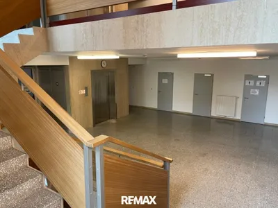 5-Zimmer-Gewerbeimmobilie mieten in Tulln – 175 m², € 2.404 – Bild 9 von 10