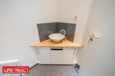 6-Zimmer-Gewerbeimmobilie mieten in Rohrbach – 154 m², € 1.341 – Bild 7 von 29