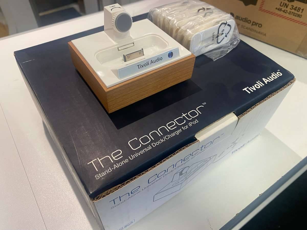 Tivoli's Connector Dock Is An Expensive Way to Pair Your iPhone With A