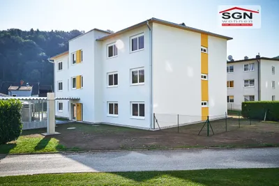 3-Zimmer-Wohnung mieten in Neunkirchen – 73,1 m², € 1.004 – Bild 2 von 9