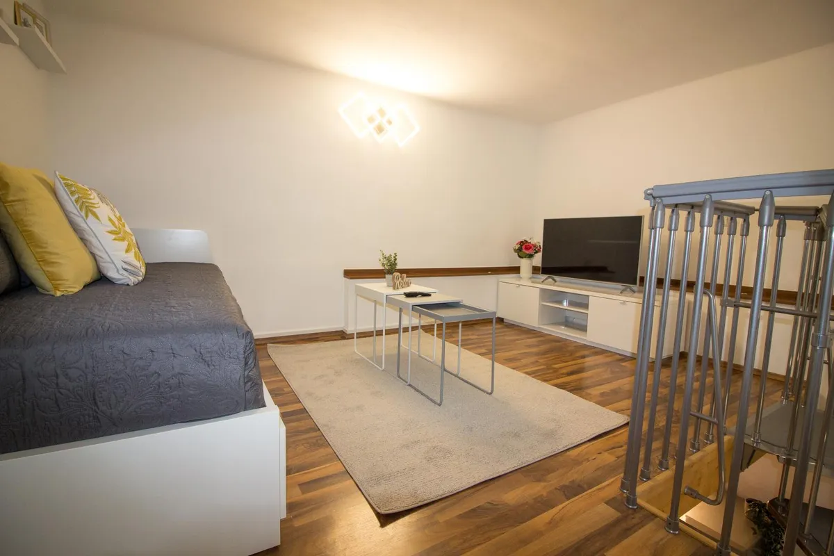 Stressfrei und bequem einziehen | Komplett möblierte Maisonette - Wohnung in Mariatrost | Nur 1 km zur KF-Uni! - Ansicht 2