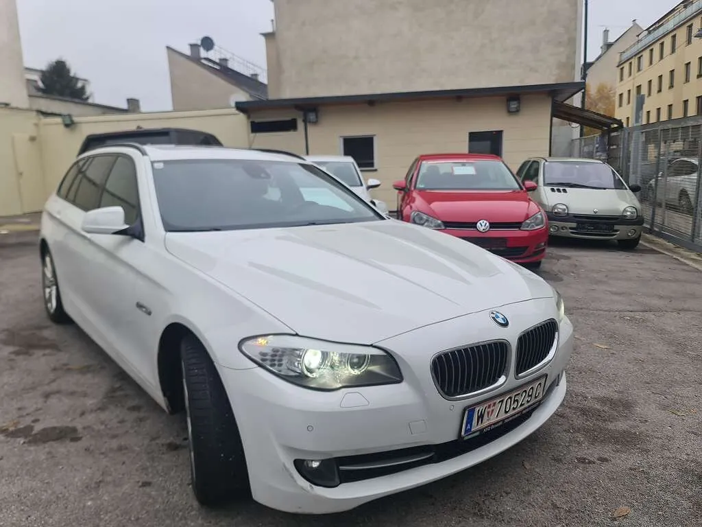 BMW 5 Series 2011 photo 3