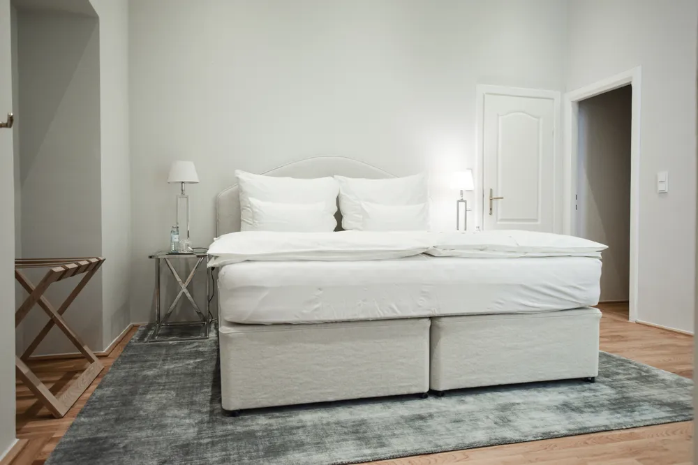 LUXUS WOHNUNG NÄHE STAATSOPER – pohled 2