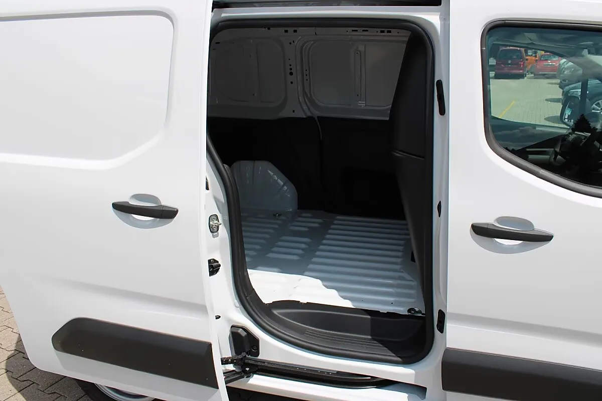 Fiat Doblò Doblo Kastenwagen M BlueHDi 100 Netto €17.075,- Transporter / Kastenwagen – Bild 7