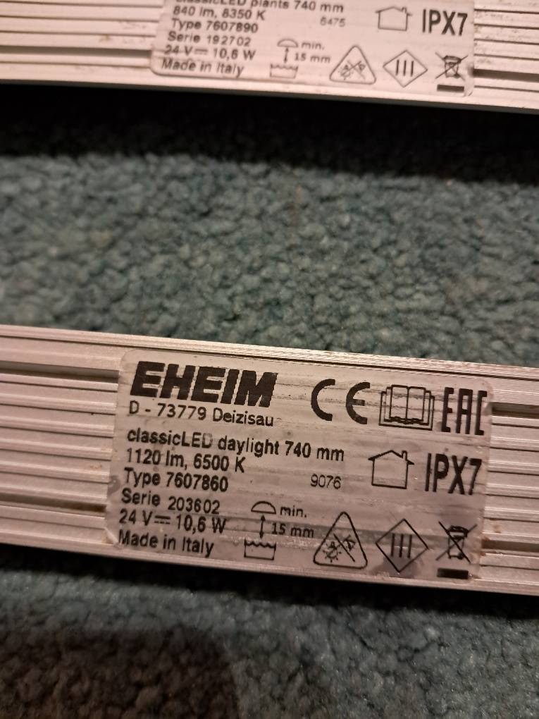 Eheim Classic LED Daylight und LEDplants 740mm,  65,- (1230 Wien) -  willhaben