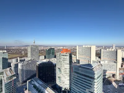 Exklusive Wohnatmosphäre mit umlaufender Loggia und Fernblick - DC2 – Bild 2