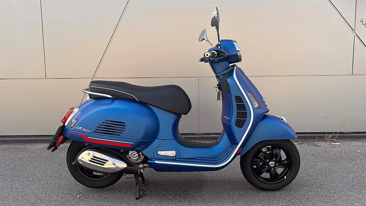 Vespa GTS