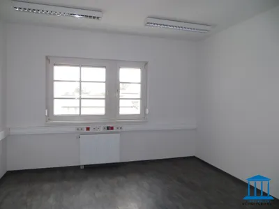 4-Zimmer-Gewerbeimmobilie mieten in Wiener Neustadt Land – 101 m², € 900 – Bild 4 von 9