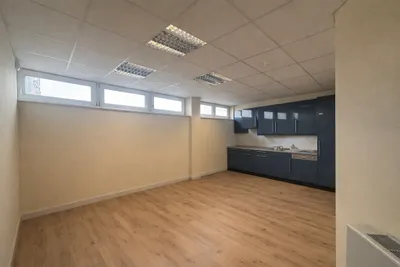 24-Zimmer-Gewerbeimmobilie mieten in Wien – 1 060 m², € 10.000 – Bild 15 von 22