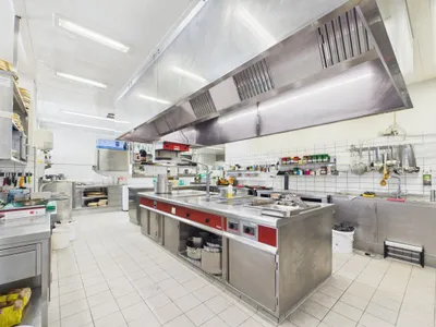 5-Zimmer-Gewerbeimmobilie mieten in Bregenz – 345 m² – Bild 15 von 24