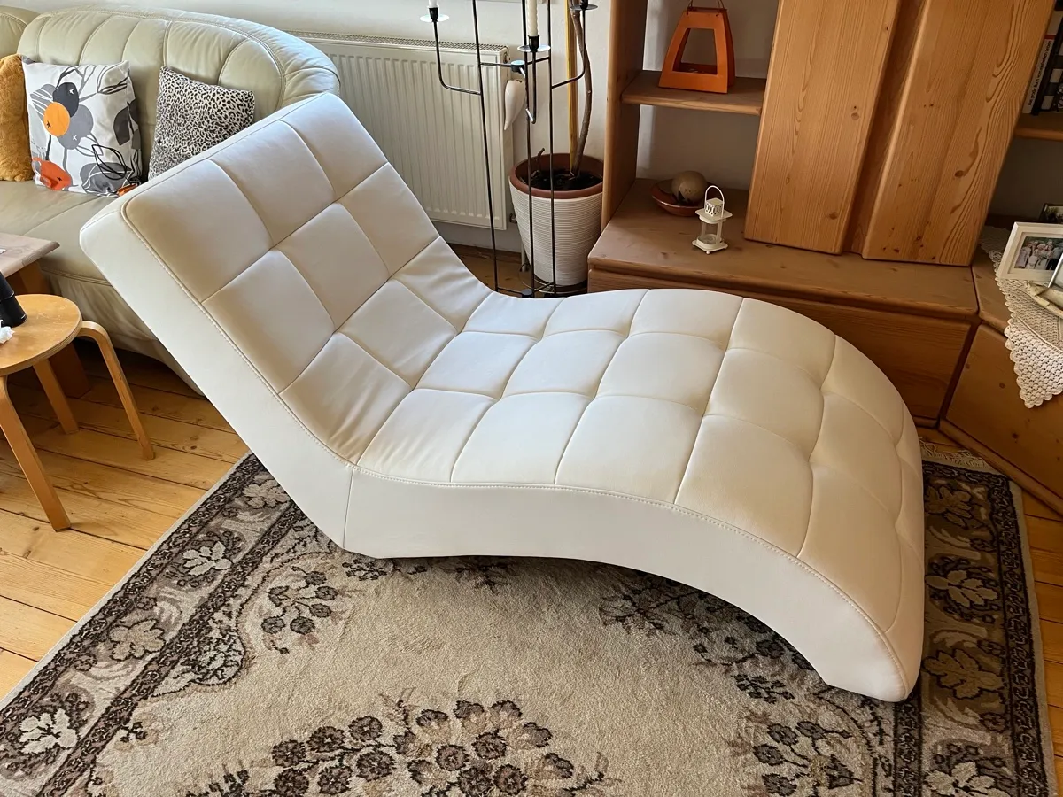 Relaxliege, Wohnzimmer Liege, Coach Liege, weiß, € 100,- (4284 Tragwein)