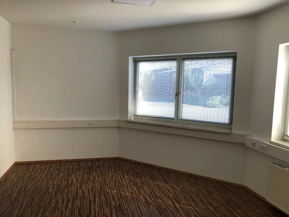 PROVISIONSFREI !! TOP Gewerbeimmobilie in Gössendorf von 93m² - wenige Minuten von der Autobahnauffahrt Raaba entfernt - Ansicht 2