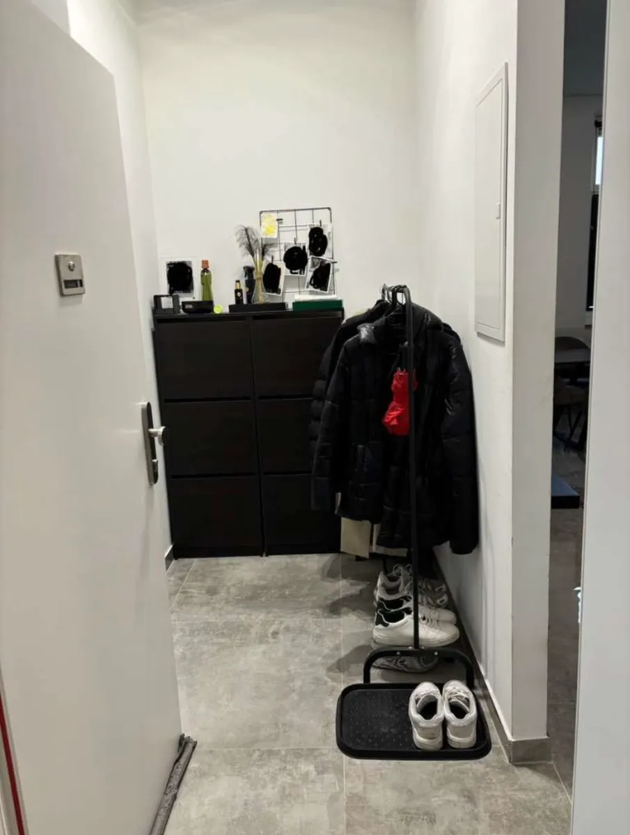 Modern sanierte 2-Zimmer-Wohnung (60 m²) mit Parkplatz & Garten in ruhiger Lage - Ansicht 2