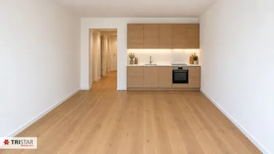 Top sanierte 1-Zimmer Wohnung 25m², U-Bahn-Nähe, Einbauküche, nur EUR790!