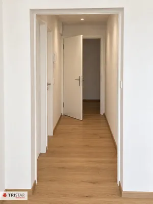 Top sanierte 1-Zimmer Wohnung 25m², U-Bahn-Nähe, Einbauküche, nur EUR790! – Bild 2
