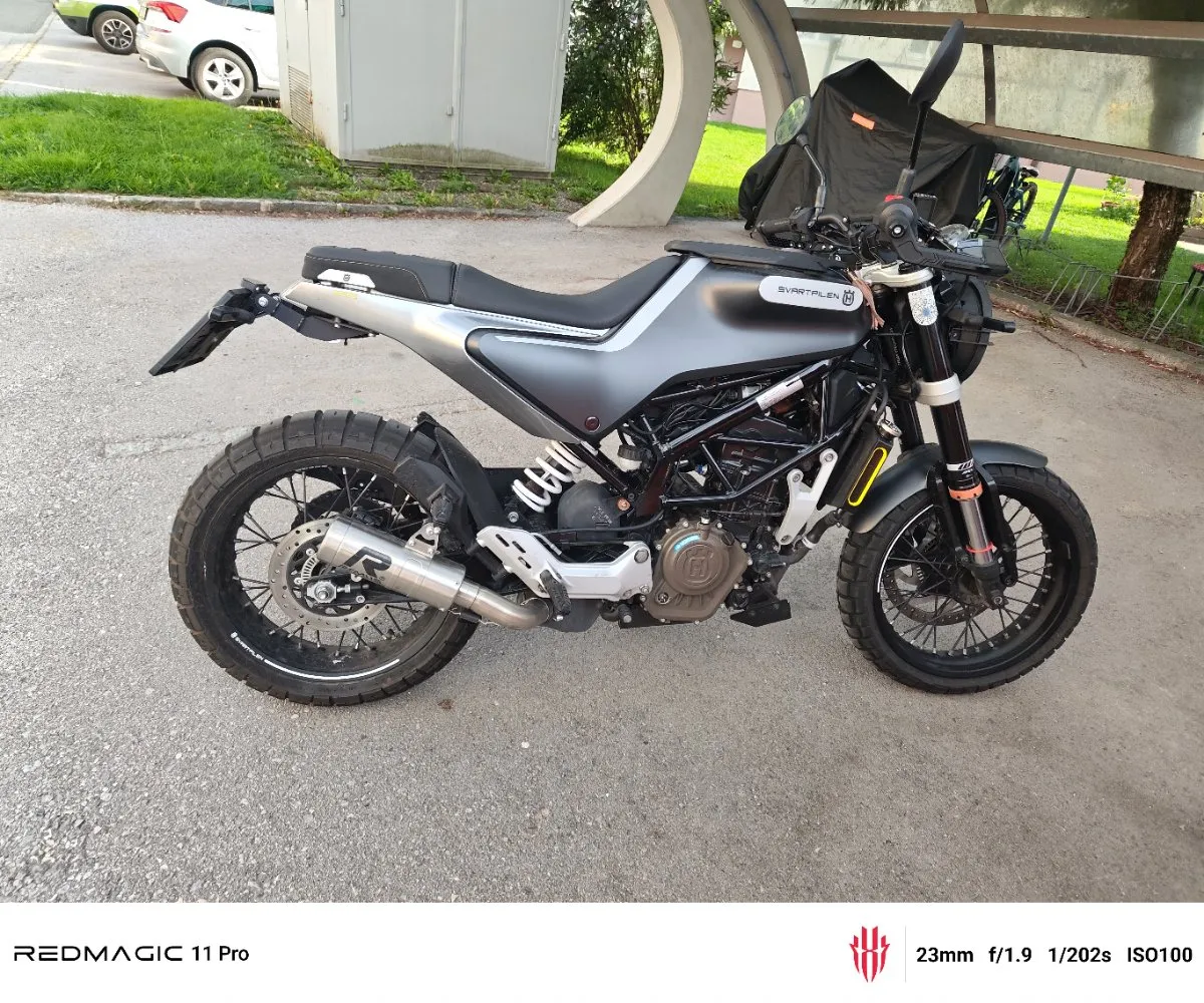 Husqvarna Svartpilen 125