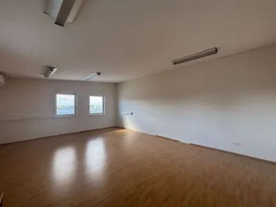 4-Zimmer-Gewerbeimmobilie mieten in Neusiedl am See – 115,29 m², € 2.500 – Bild 3 von 7