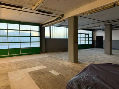 Gewerbeimmobilie mieten in Kufstein – 300 m², € 3.000