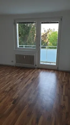 Groß Garconniere mit Balkon in absoluter Ruhelage - Nähe Pötzleinsdorfer Schlosspark und Türkenschanzpark – Bild 2