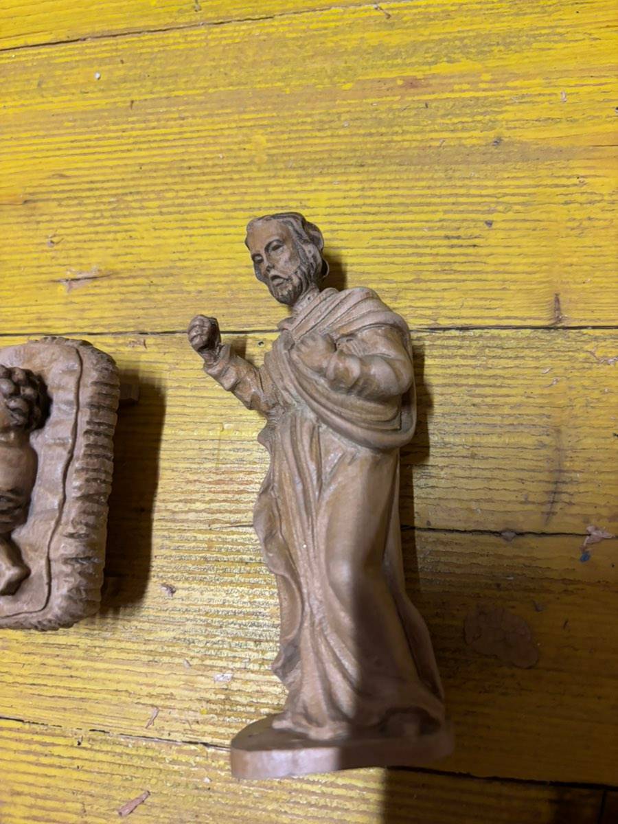 Geschnitzte Krippenfiguren