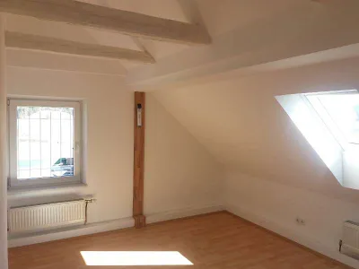 2-Zimmer-Wohnung mieten in Feldkirchen – 85 m², € 979 – Bild 2 von 9