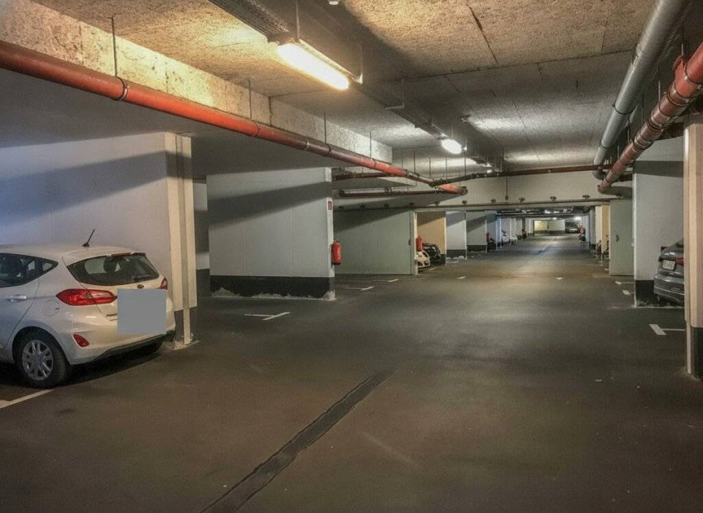 PROVISIONSFREI VOM EIGENTÜMER! TIEFGARAGENPLATZ NÄHE U6 PERFEKTASTRASSE!, Wien