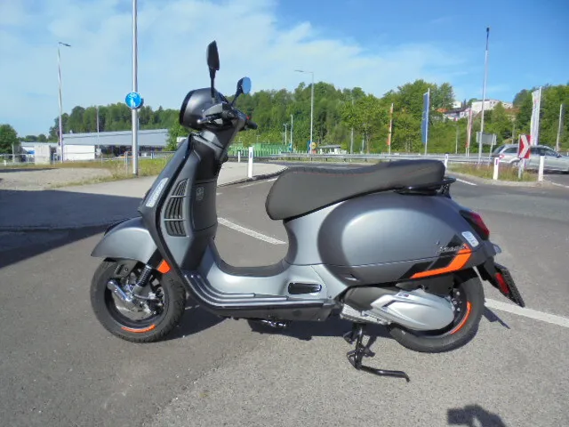 Vespa GTS