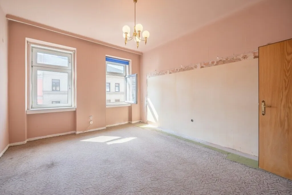 ++NEU++ Kreatives Projekt gesucht? 1,5-Zimmer Altbauwohnung mit Charme und Potenzial – pohled 2