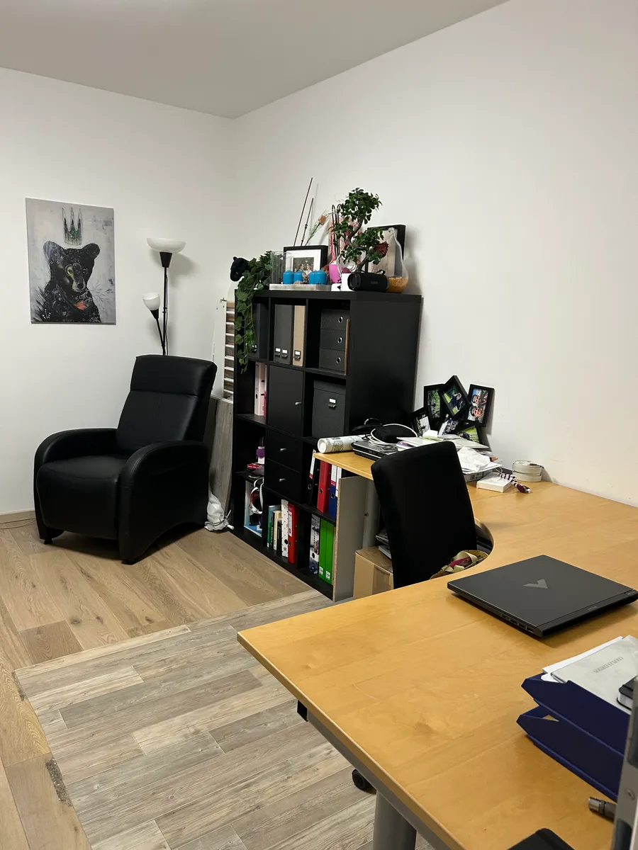 104 m² - 4 Zimmer - Stadtnähe & dennoch Ruhelage! - Ansicht 2