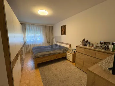3-Zimmer-Wohnung kaufen in Steyr – 86 m², € 235.000 – Bild 2 von 6