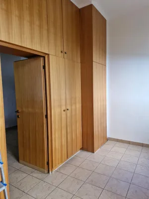 Besichtigung Samstag 12:00 - Gartenwohnung - Schönbrunnnähe - 2,5 Zimmer helle Hofruhelage – Bild 3