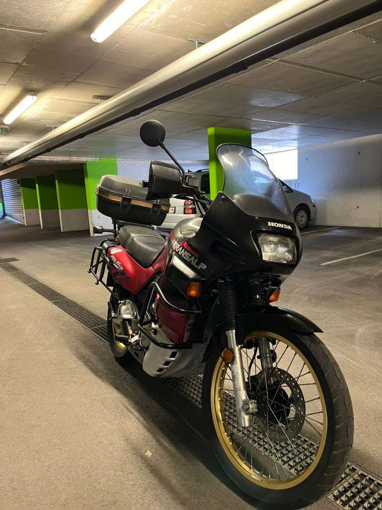 (reserviert) Honda Transalp PD06 Tourer