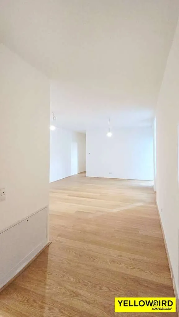 4 1/2 -Zimmer-Wohnung in direkter U-Bahn-Nähe - 21 m² Freifläche - Ansicht 2