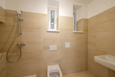 ***NEU*** Möblierte 3 Zimmer mit Freifläche Nähe Stadthalle – Bild 3