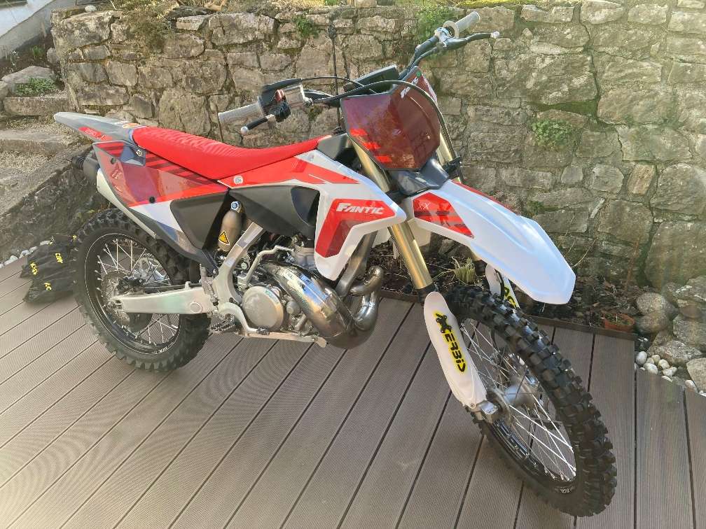 Fantic 250 XX baugleich Yamaha YZ250 Motocross