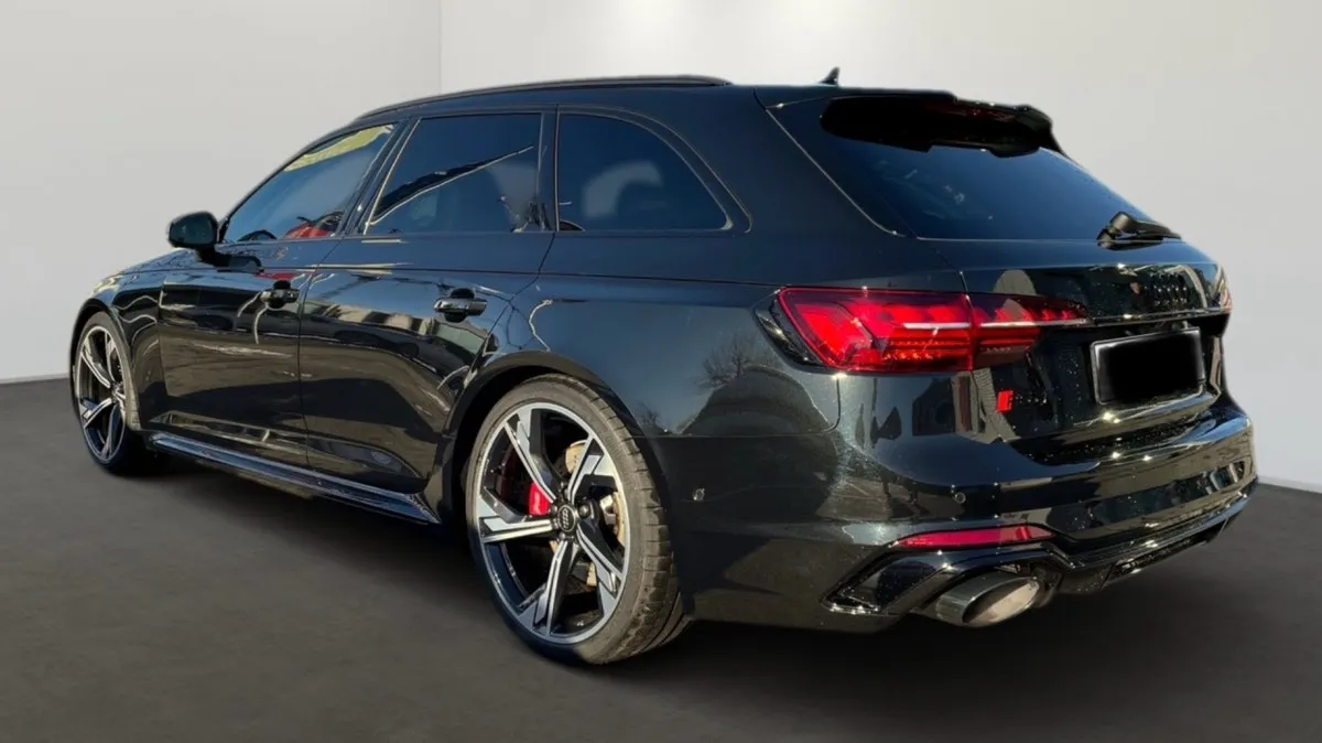 Audi Rs4 2022 photo 3