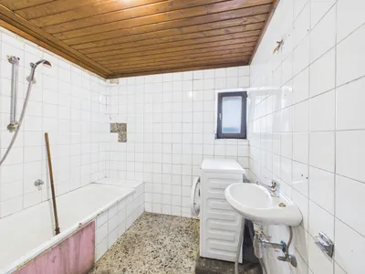 6-Zimmer-Haus kaufen in Sankt Veit an der Glan – 120 m², € 115.000 – Bild 29 von 40
