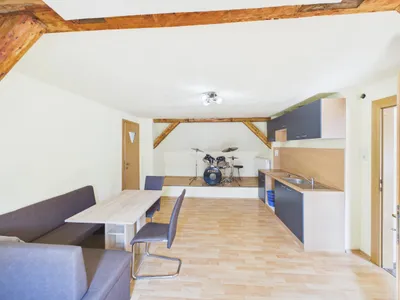 6-Zimmer-Haus kaufen in Sankt Veit an der Glan – 120 m², € 115.000 – Bild 9 von 40