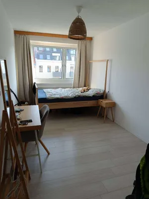 Sanierte 3 Zimmer Wohnung in Top Lage inkl Heizung, Strom – Bild 2