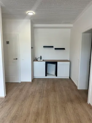 5-Zimmer-Gewerbeimmobilie mieten in Graz – 90 m², € 1.600 – Bild 9 von 11