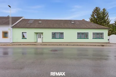 4-Zimmer-Haus kaufen in Hollabrunn – 156 m², € 209.000 – Bild 1 von 18