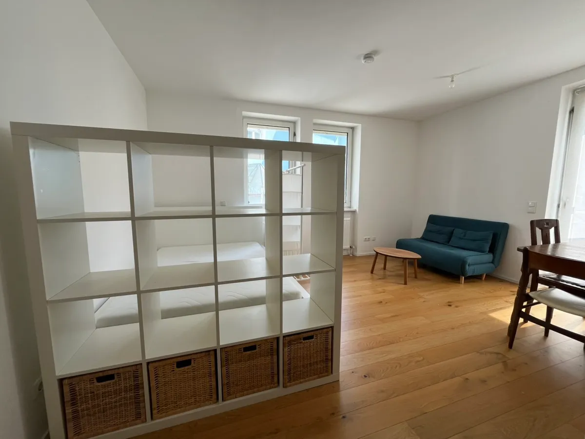Möblierte, helle 1-Zimmer Wohnung in Top-Lage - Nachmieter/ in gesucht - Ansicht 2