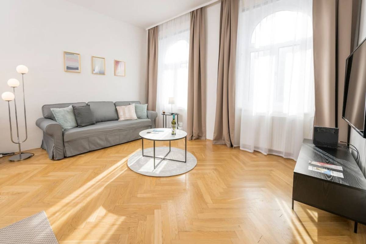 Liechtensteinstraße 90, 2BD, Elevator, Wien