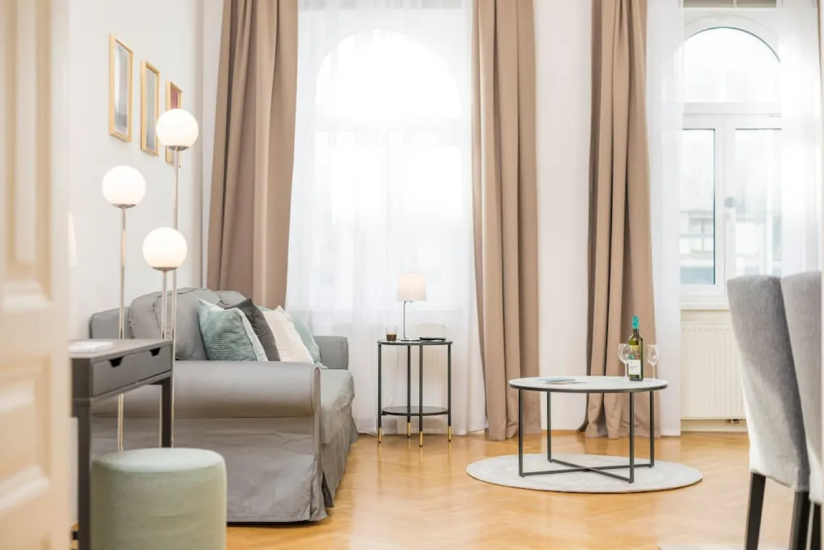 Liechtensteinstraße 90, 2BD, Elevator - Ansicht 3